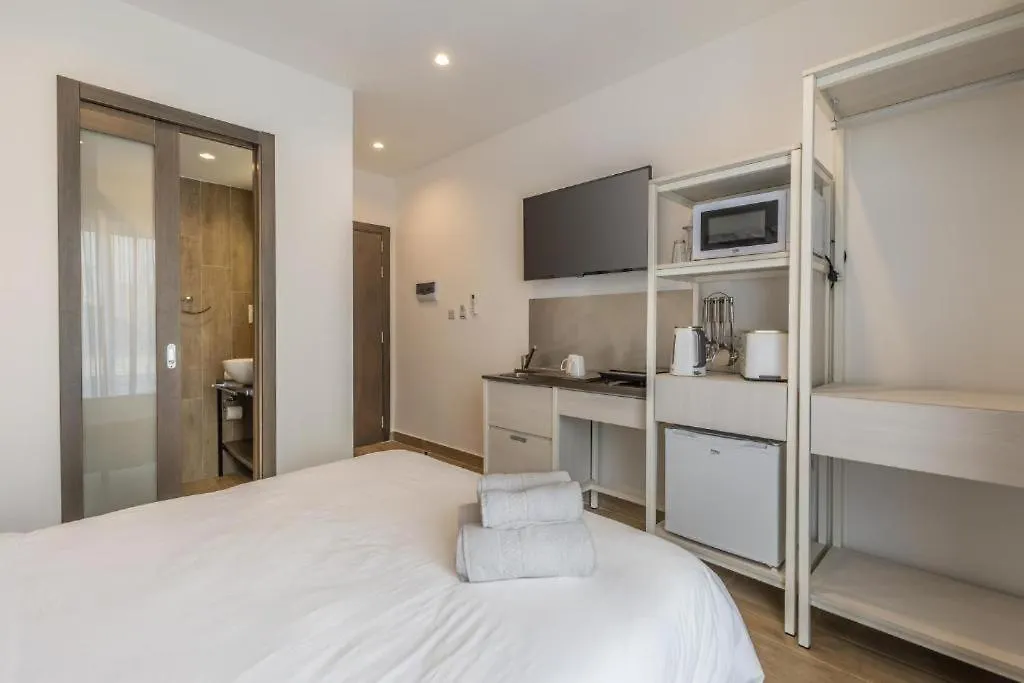Studio 33 With A Double Bed & Kitchenette At The New Olo Living Saint Julian's 0*,  Malta